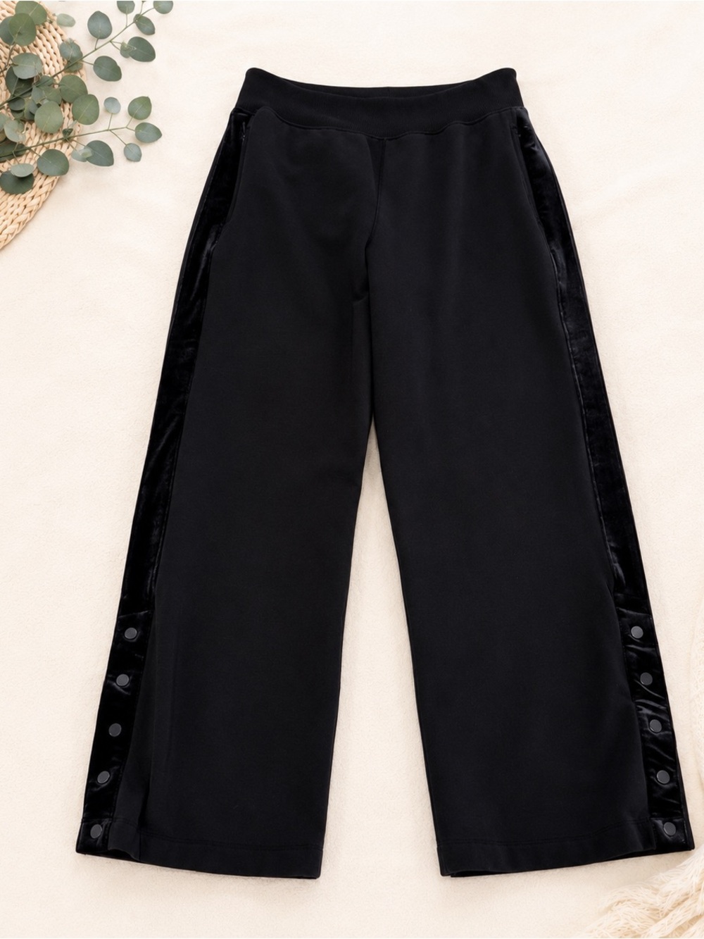 Athleta Black Wide Leg Snap Side Stripe Pants Size L